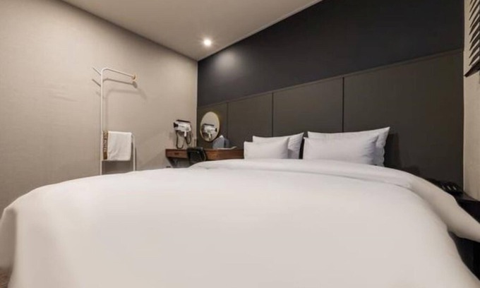 Suwon Hotel | Budget-Friendly Accommodations at Brown Dot Hotel Suwon