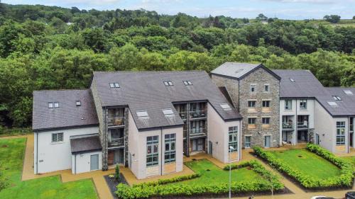 Backbarrow Apartment | Discover Bruach: Exceptional 4-Star Hospitality Awaits