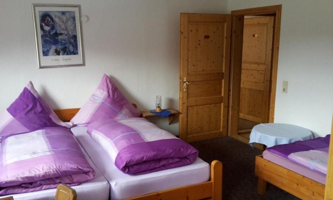 Holzappel House | Comfortable Bruchhauser Muhle: Pet-Friendly & Family Ready