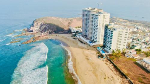 Cerritos Apartment | Beachfront Bliss at Brujas Tower Beach Resort, 4-Star Stay