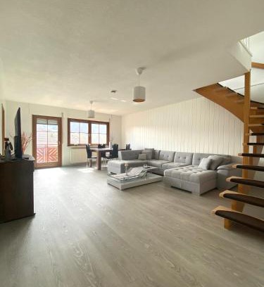 Busingen am Hochrhein Apartment | Inviting Brulaire Büsingen am Hochrhein - Child Friendly Stay