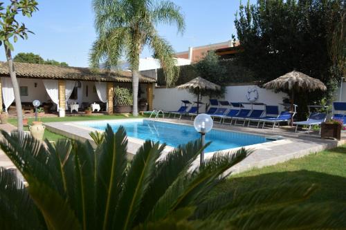 Mazara del Vallo Bed & Breakfast | Brunelli Residence: Oceanfront Escape with Hot Tub & Pool