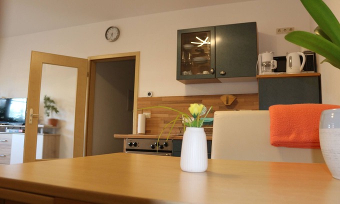 Neundorf Apartment | Brunow Apartment "Paula": Nature Retreat with Spa & Hot Tub