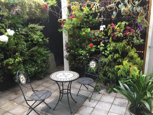 Brunswick East Bed & Breakfast | Cozy Brunswick B & B: 4-Star Stay with High Guest Ratings