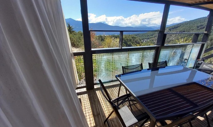 Chorges House | Family-Friendly Bruse & Costa à la Montagne Awaits You
