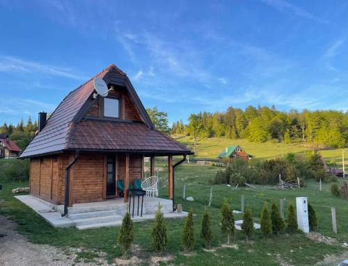 Kremna House | Guest Rated: Perfect Brvnare with Breakfast & Child Care