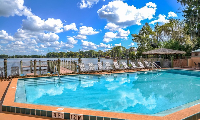 Florida Central Atlantic Coast Hotel | Relax at Bryan’s Spanish Cove: Pool, Restaurant & Family Fun