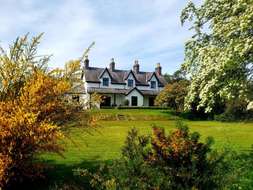 Bryansford Apartment | Outstanding Bryansford Cottage Stables - Pet & Child Friendly