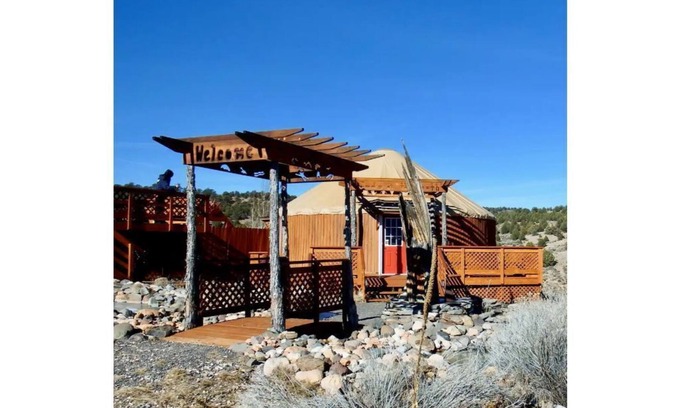 Panguitch Cabin | Top-Rated Bryce Canyon Deluxe Private Yurt for Families