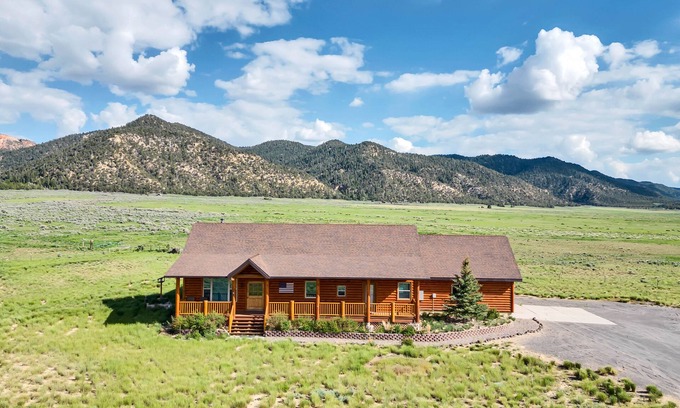 Panguitch Cabin | Unforgettable Bryce Canyon Retreat with Breathtaking Views