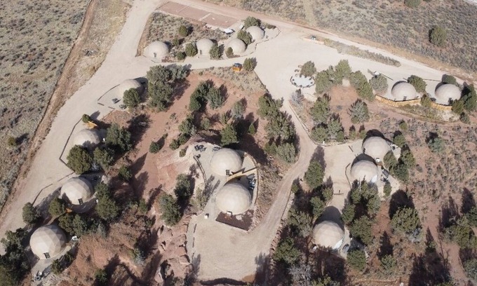 Cannonville Hotel | Guest Rated: 10/10 at Bryce Glamp And Camp with Unique Amenities