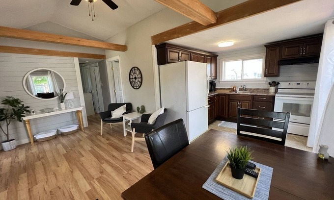 Pointe-du-Chene House | Cozy Brydges St Bungalow with Pet-Friendly Amenities