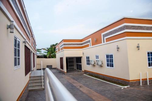 Koforidua Hotel | Top-Rated BryMac Hotel with Breakfast & Family Amenities