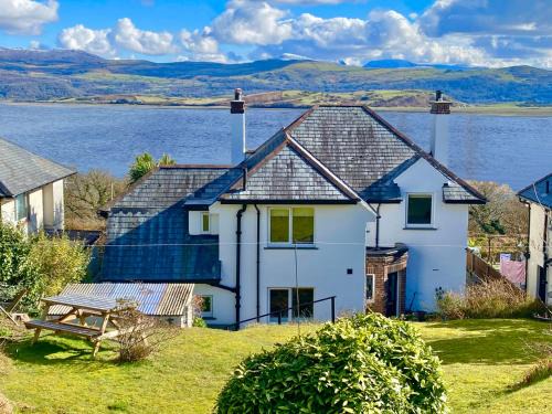 Borth-y-Gest House | Bryn Eithin