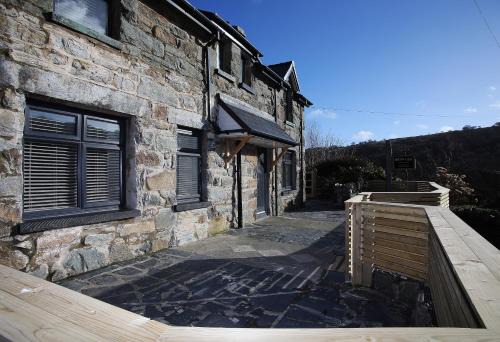 Gwynedd- Snowdonia House | Pet-Friendly Bryn Glo: Guest Rated 9.8/10 for Families