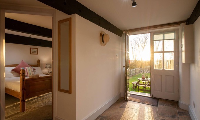 Caergeiliog Other | Pet-Friendly Bryn Lon: A Rural Retreat for 6 Guests