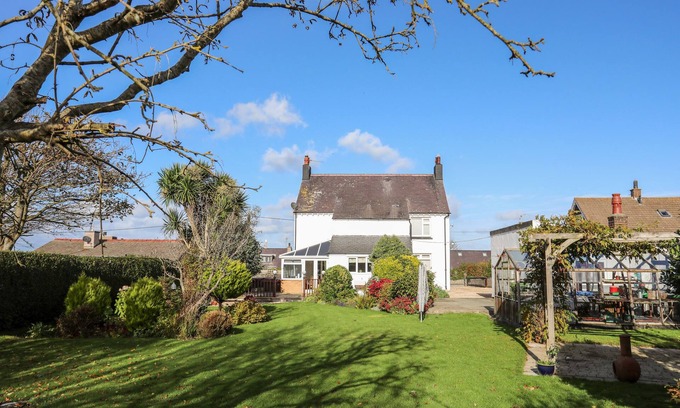 Trearddur Bay Cottage | Bryngwyn - Trearddur Bay