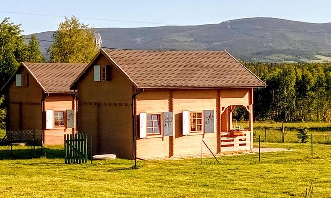 Mirsk House | Pet-Friendly Retreat at Brzozami Malowane - Rated 9.7/10