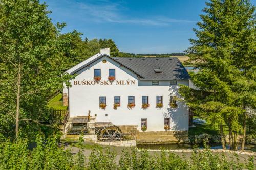 Dolni Bousov House | Pet-Friendly Retreat at Buškovský mlýn 1580 - Rated 9/10