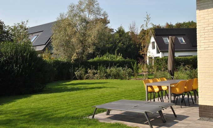 De Koog House | Idyllic Holiday Home on Texel with Garden & Ocean Views