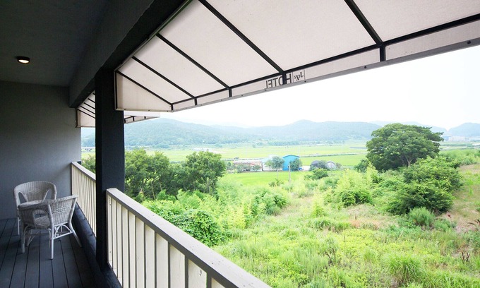 Byeonsan Hotel | Eco-Friendly Buan Gyeokpo Jazz Motel with Breakfast Included