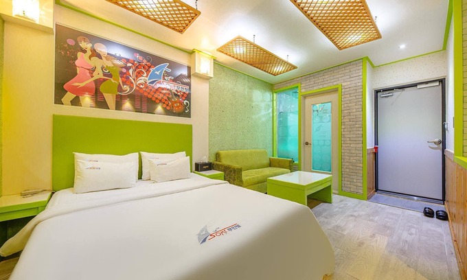 Buan-gun Hotel | Eco-Friendly Stay at Buan Gyeokpo Some Hotel with Breakfast