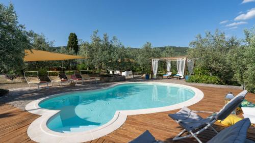 Terranuova Bracciolini Villa | Exquisite Oceanfront Retreat at Buca Delle Fate 8
