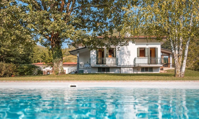 Cormons Bed & Breakfast | Discover Buccara B&B Due Del Monte: Pool, Spa & Dining