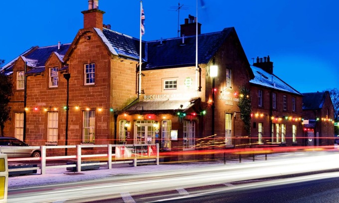 St Boswells Hotel | Inviting Buccleuch Arms: Family-Friendly Stay with Dining