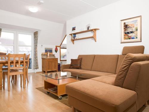 Kirchdorf Apartment | Family-Friendly Retreat at Buchenweg Nordlys Hotel
