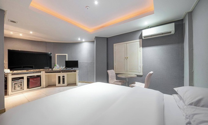 Sang-dong Hotel | Eco-Friendly Retreat at Bucheon Alps with Family Amenities