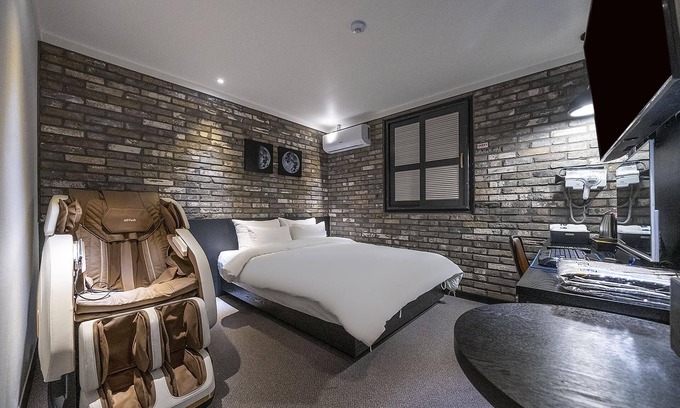 Bucheon Hotel | Eco-Friendly Bucheon Renee: Kid-Friendly Stay with Breakfast