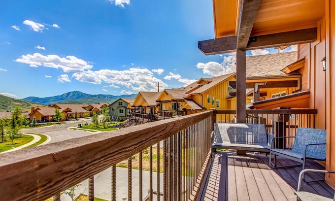 Park City House | Discover Buck Horn Haven: Pet-Friendly Retreat with Hot Tub