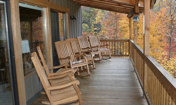 Maggie Valley House | Inviting Buck Horn Lodge with Sunset Views and Family Amenities