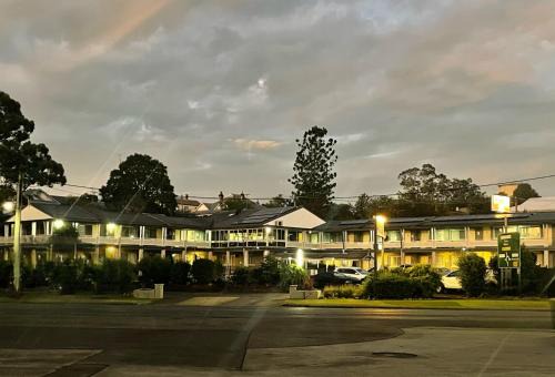 Gloucester Hotel | Inviting Bucketts Way Motel Gloucester with Oceanfront Views