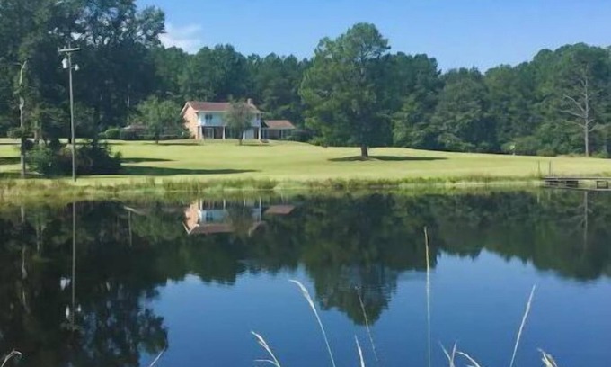 Thomasville House | Tranquil BuckHaven Countryside Retreat with Fishing Pond