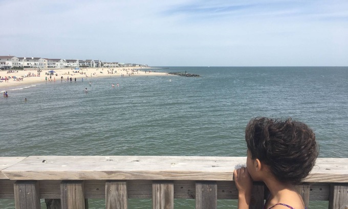 Buckroe Beach House | Beachside Retreat: King Bed, Grill & Games Near Ocean