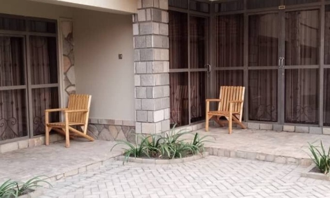 Adjumani Hotel | Relaxing Bucolic Heritage Resort with Pool and Spa Amenities