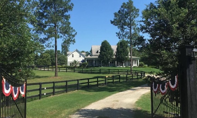 Aiken Apartment | Idyllic Aiken Retreat with Pet-Friendly Amenities & Breakfast