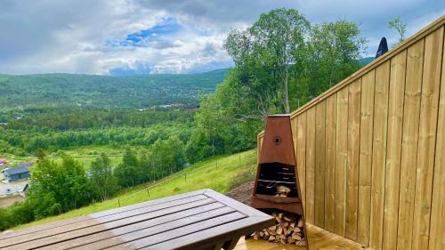 Geilo House | Budalstølen: Modern Cabin with Central Location & Family-Friendly