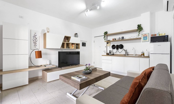 Torrino Apartment | Discover Budapest Design House - Steps from Roma Center