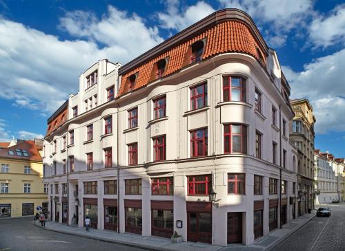 Stare Mesto Hotel | Indulge at Buddha-Bar Hotel Prague: Spa & Hot Tub Retreat