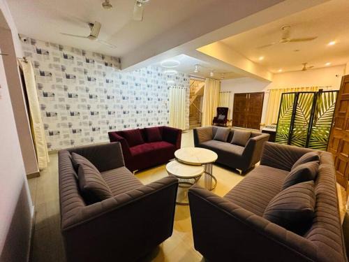 Sarnath Villa | Buddha Inn-An Enchanted Garden Villa