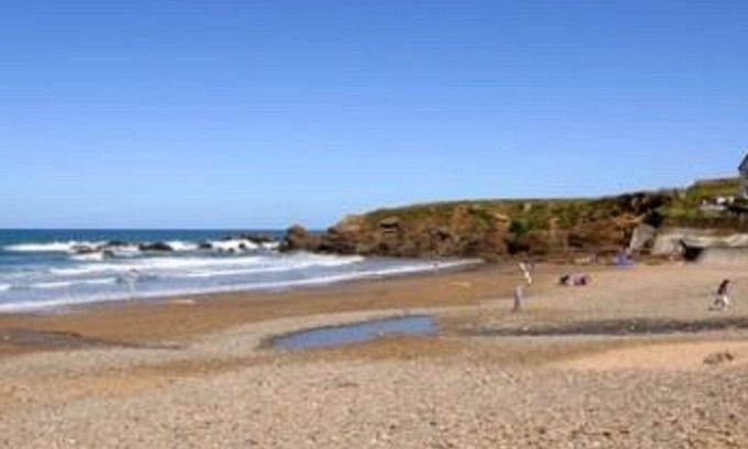 Bude House | Beautiful Bude Holiday Home Just 400m From the Beach