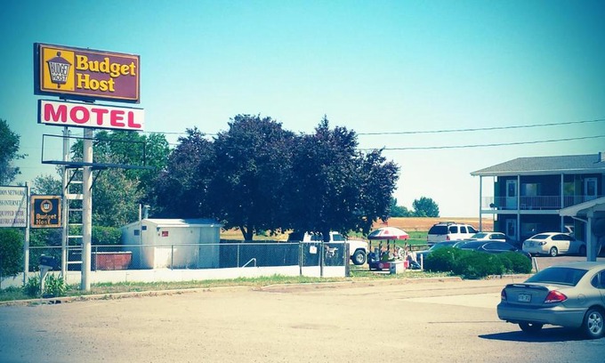 Johnstown Hotel | Budget-Friendly Stay at Budget Host Exit 254 Inn