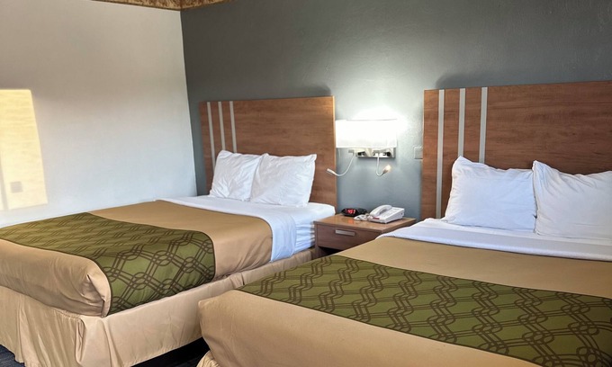 Tad Hotel | Budget-Friendly Stay at Budget Host Inn Charleston