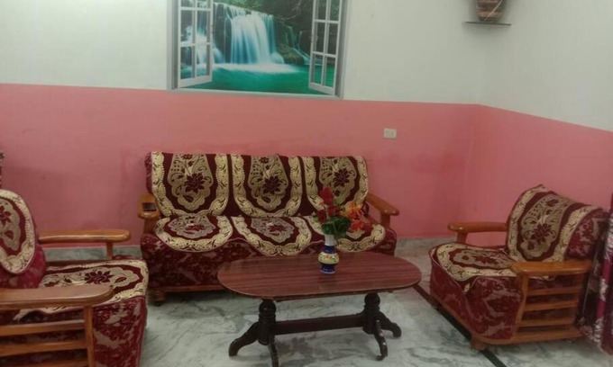 Toli Chowki Apartment | Budget House: Family-Friendly Stays Await You