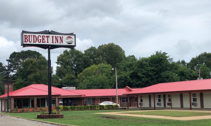 New Albany Hotel | Pet-Friendly Comfort at Budget Inn - New Albany