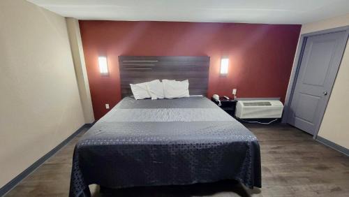 East Florence Hotel | Affordable Comfort at Budget Inn with Breakfast & Hot Tub
