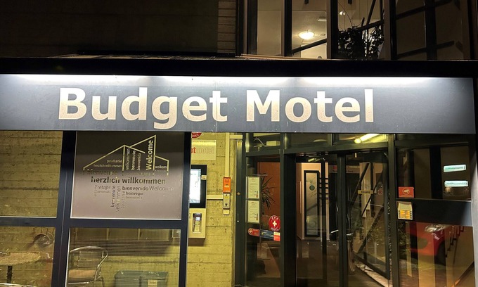 Daellikon Hotel | Budget-Friendly Motel with Self Check-in & Top Amenities